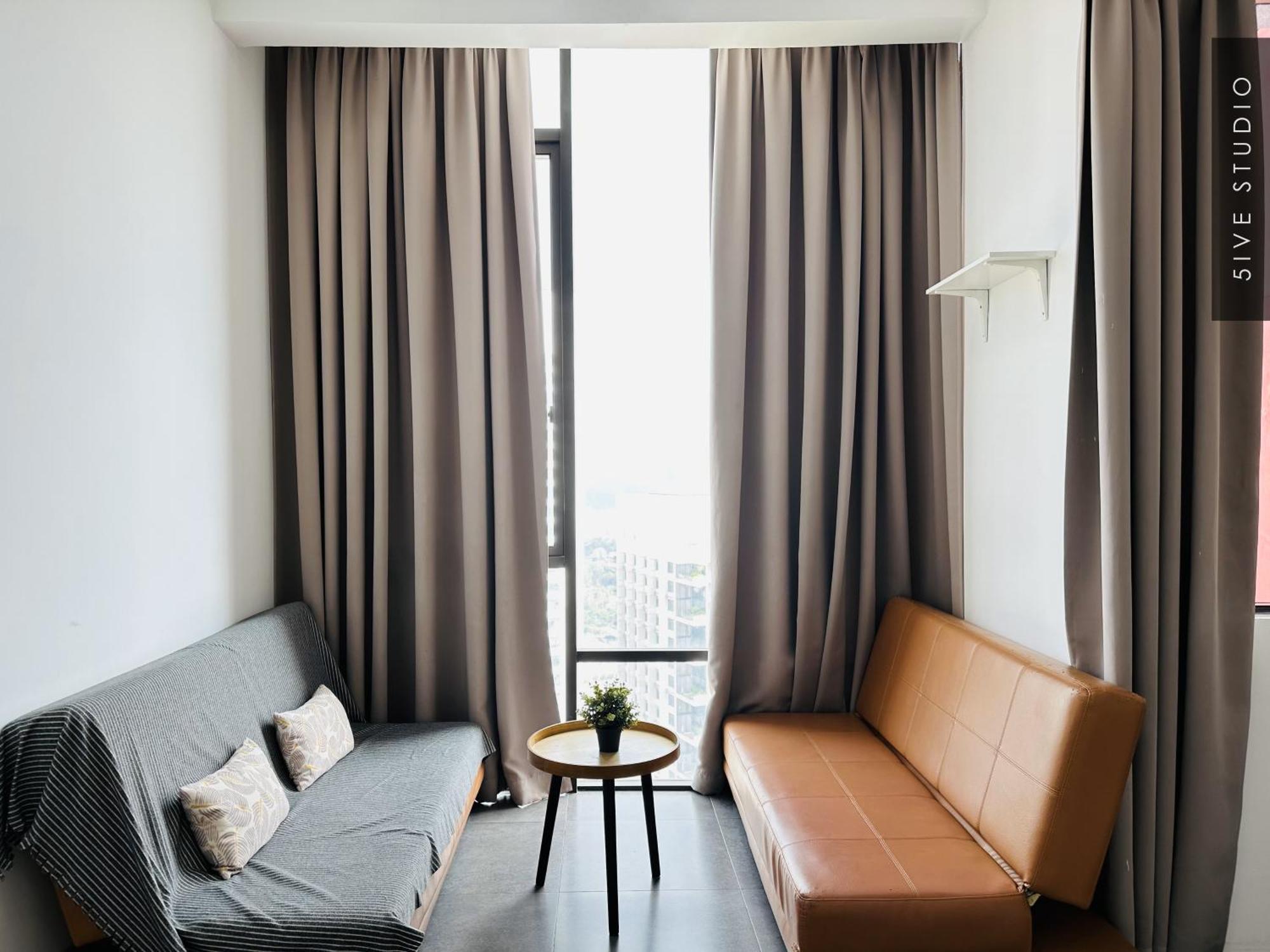 Five Studio - Empire Damansara Петалинг-Джая Экстерьер фото
